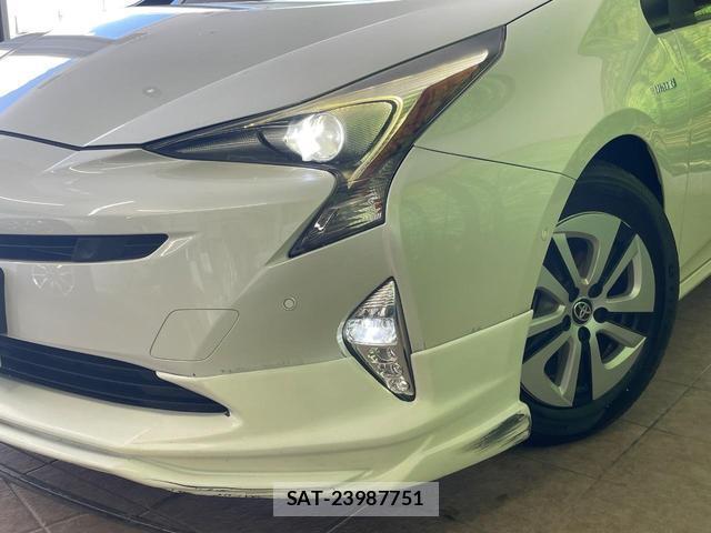 Toyota PRIUS 2016-01 8071974-13