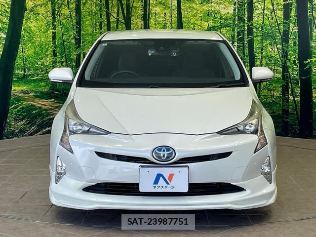Toyota PRIUS 2016-01 8071974-14