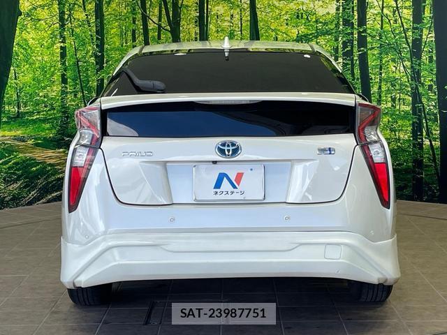Toyota PRIUS 2016-01 8071974-15