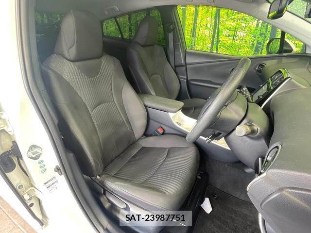 Toyota PRIUS 2016-01 8071974-8