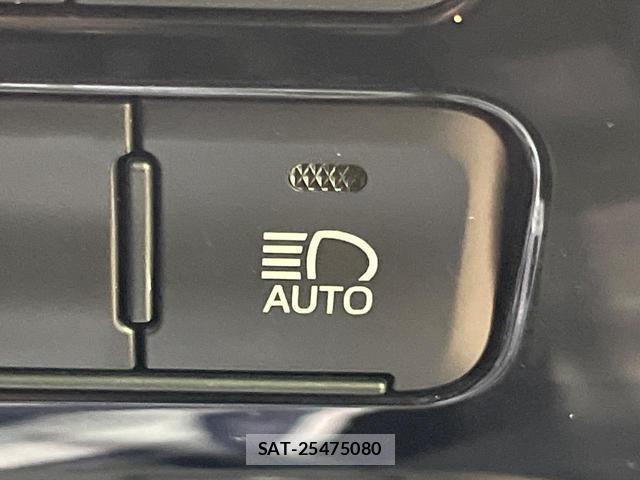 Toyota PRIUS 2020-10 8071978-7