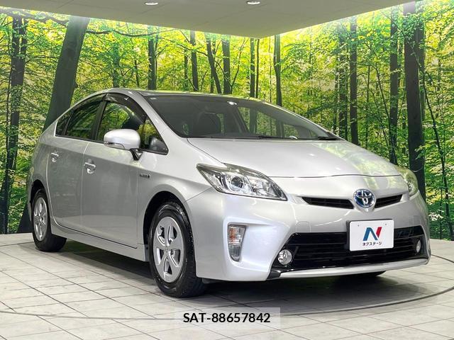 Toyota PRIUS 2014-06 8072089-15
