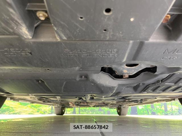 Toyota PRIUS 2014-06 8072089-18