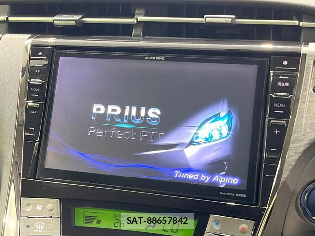 Toyota PRIUS 2014-06 8072089-2