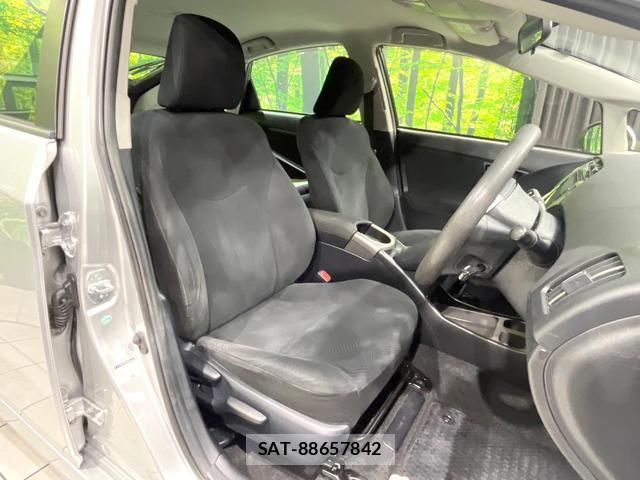 Toyota PRIUS 2014-06 8072089-7