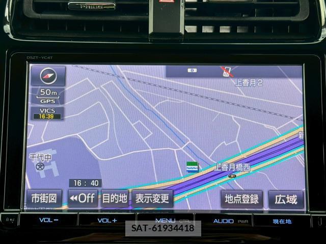 Toyota PRIUS 2017-10 8072106-11