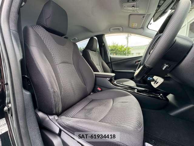 Toyota PRIUS 2017-10 8072106-5