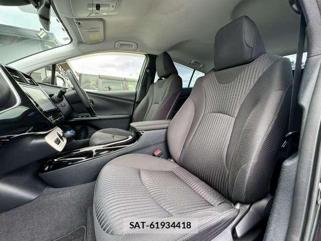 Toyota PRIUS 2017-10 8072106-6