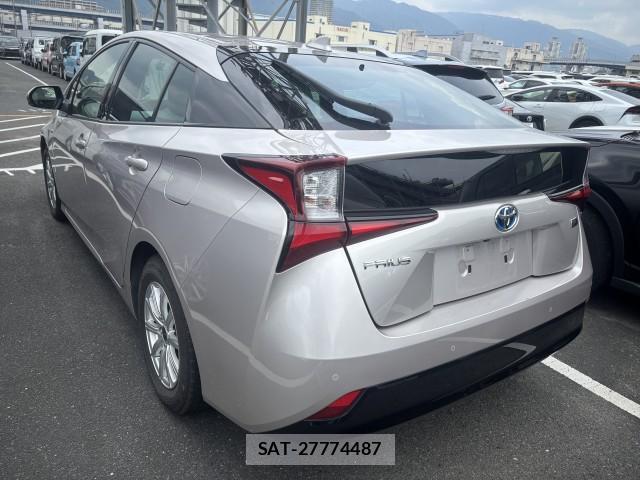 Toyota PRIUS 2019-09 8072117-5