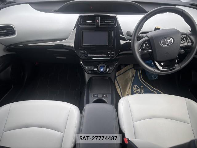 Toyota PRIUS 2019-09 8072117-8