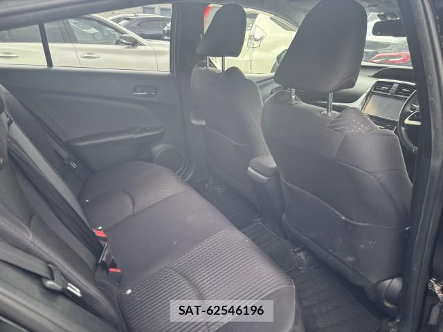 Toyota PRIUS 2018-01 8072131-4