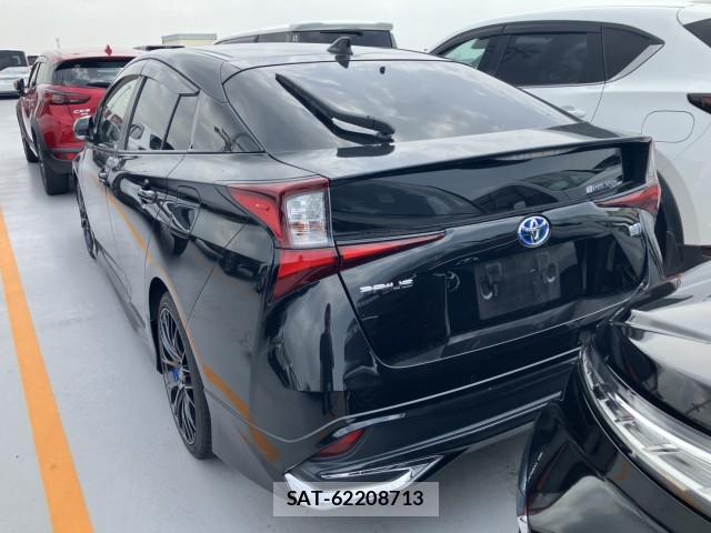 Toyota PRIUS 2021-06 8072145-2