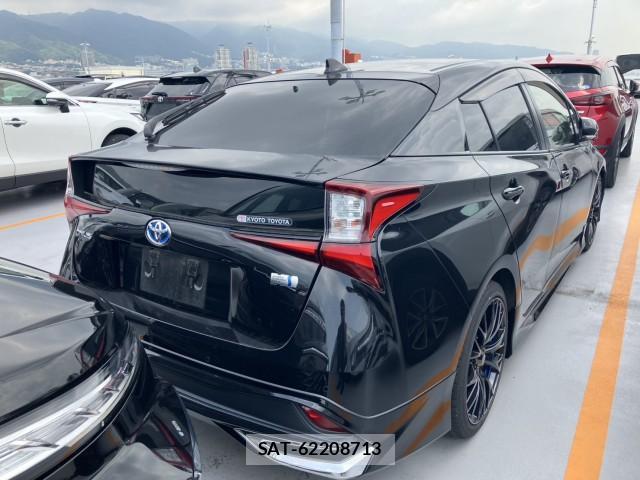 Toyota PRIUS 2021-06 8072145-3