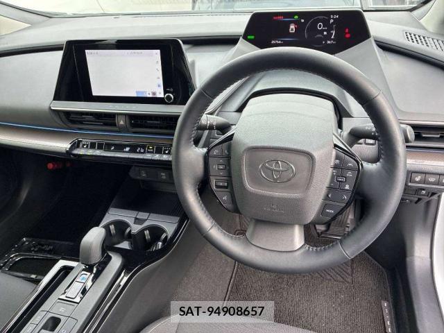 Toyota PRIUS 2023-06 8072192-2