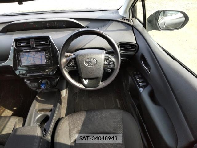 Toyota PRIUS 2020-07 8072556-2