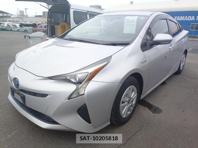 Toyota PRIUS 2017-07 8072560-0