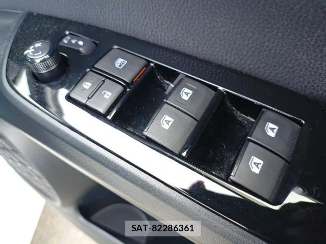 Toyota PRIUS 2017-03 8072562-13