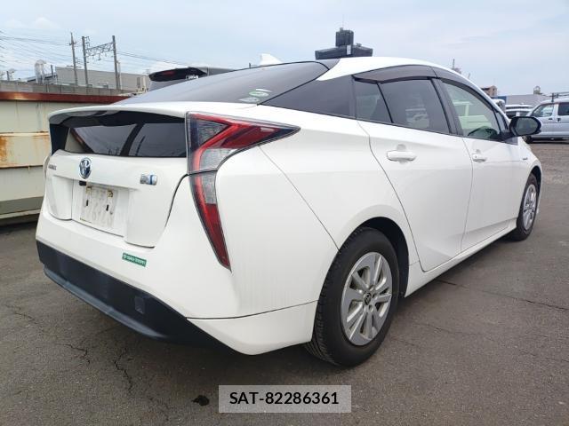 Toyota PRIUS 2017-03 8072562-4