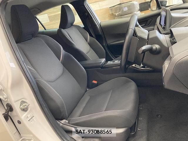 Toyota PRIUS 2023-05 8072599-11