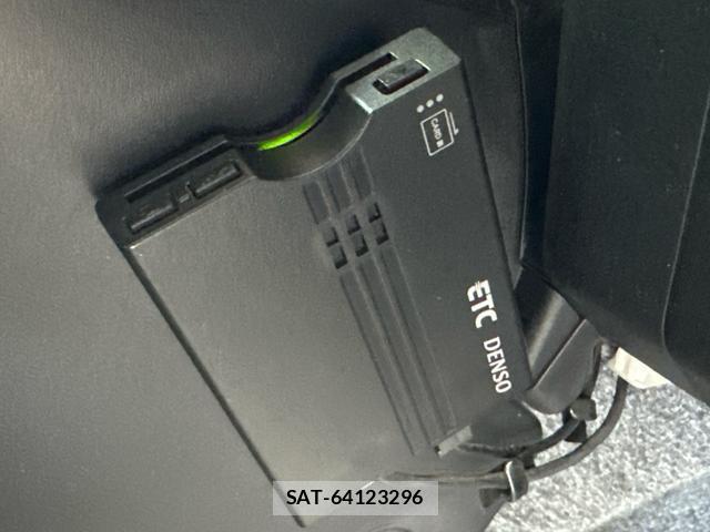 Toyota PROBOX 2020-05 8071944-5