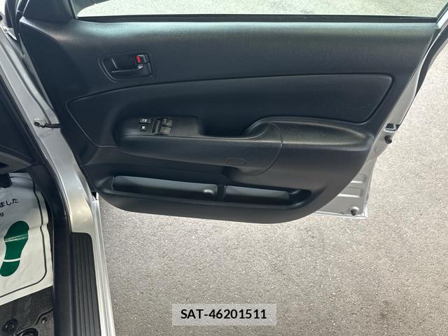 Toyota PROBOX 2022-10 8071945-17