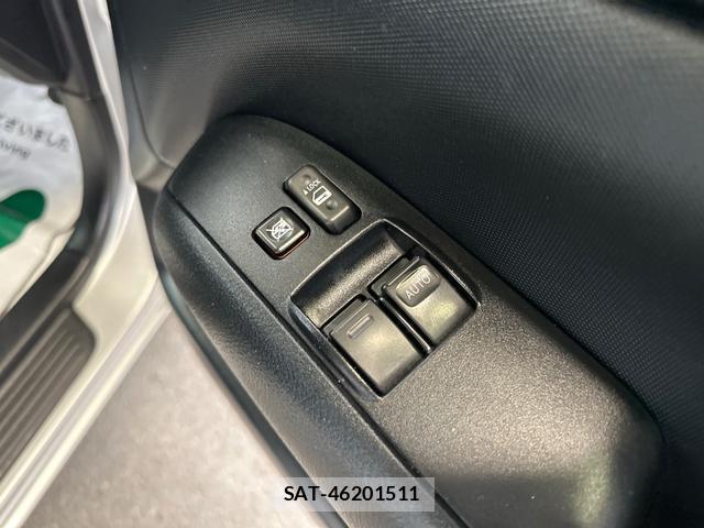 Toyota PROBOX 2022-10 8071945-18