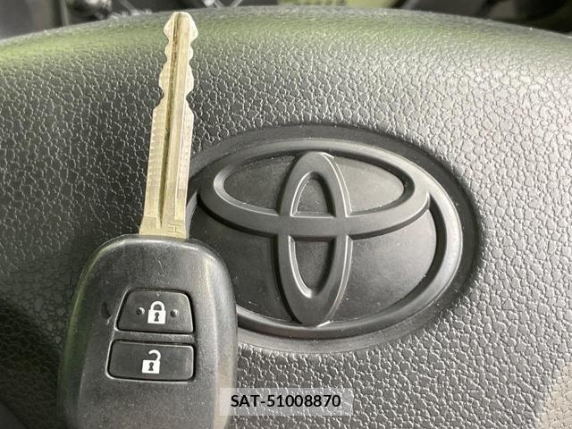 Toyota PROBOX 2021-06 8072011-6