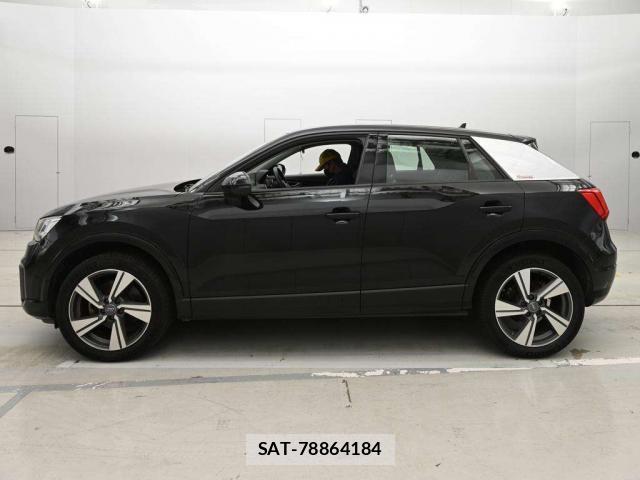 Audi Q2 2018-09 8071015-11