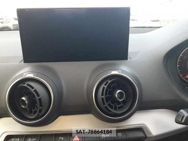 Audi Q2 2018-09 8071015-3