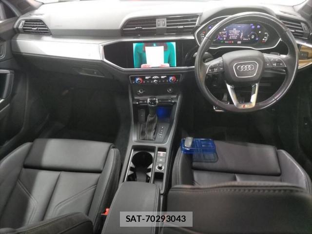 Audi Q3 2021-06 8072173-2