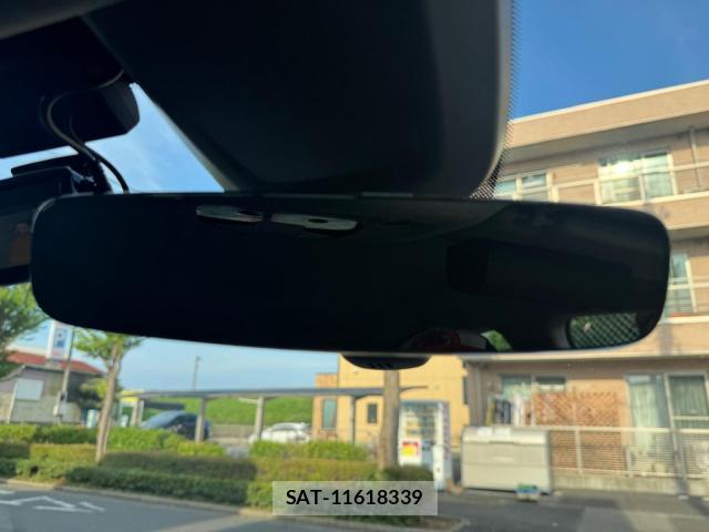 Audi Q5 2018-06 8071495-12