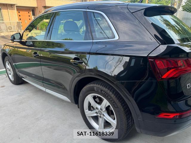 Audi Q5 2018-06 8071495-3