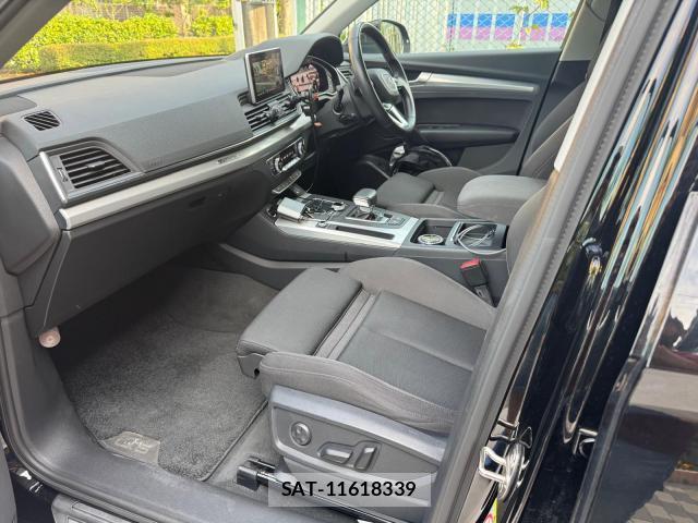 Audi Q5 2018-06 8071495-6