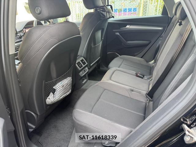 Audi Q5 2018-06 8071495-8