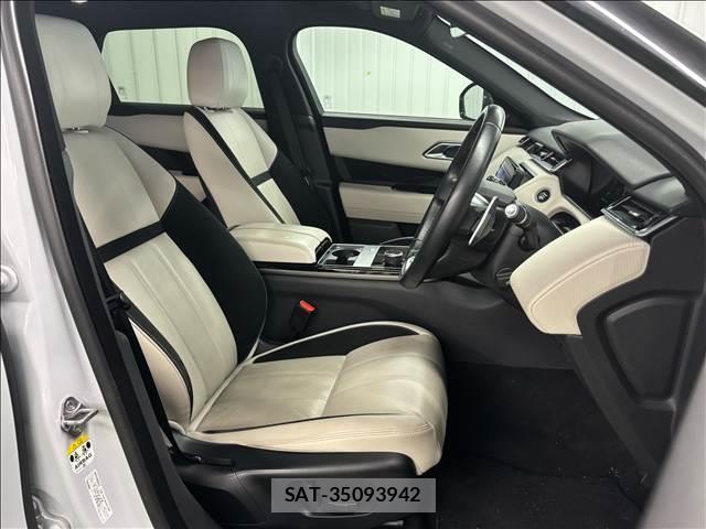 Land Rover RANGE ROVER VELAR 2019-08 8072585-6