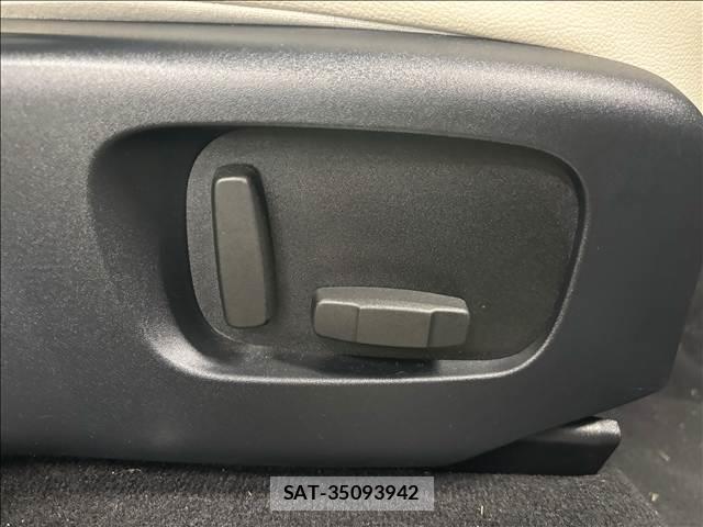 Land Rover RANGE ROVER VELAR 2019-08 8072585-8
