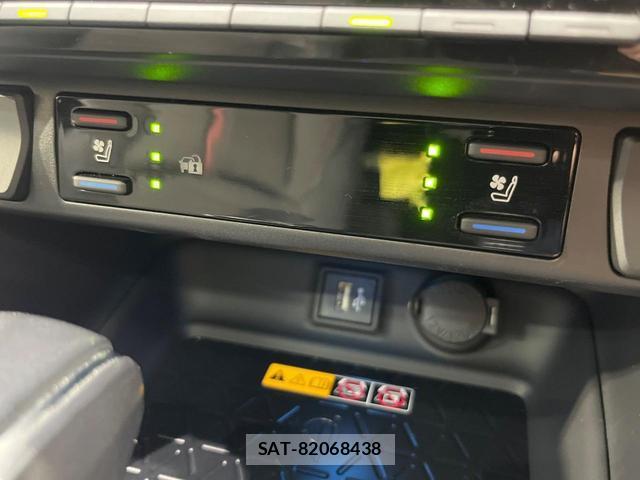Toyota RAV4 PHV 2022-12 8072098-6
