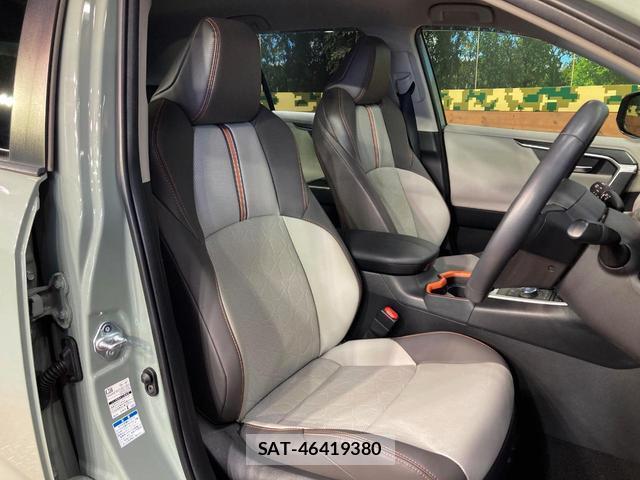 Toyota RAV4 2021-08 8071048-8