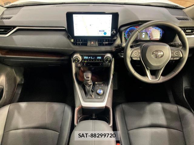 Toyota RAV4 2024-03 8071052-1