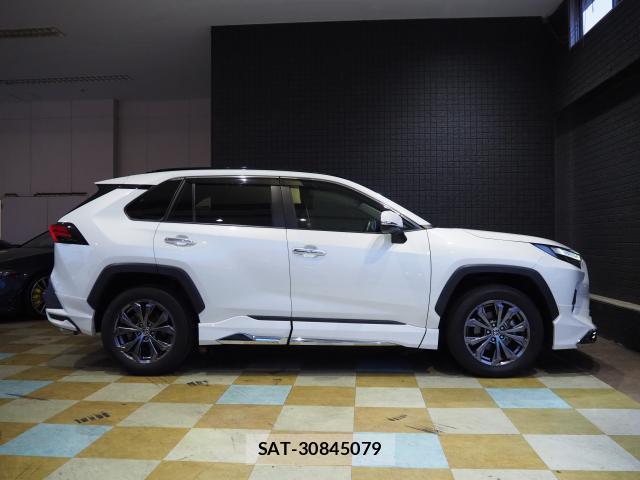 Toyota RAV4 2022-02 8071063-3