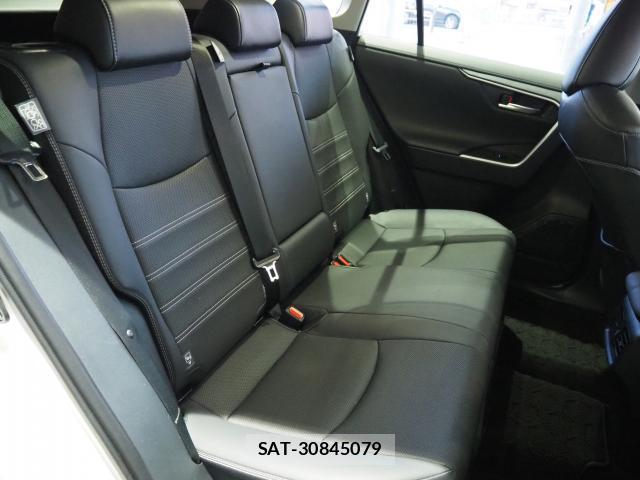 Toyota RAV4 2022-02 8071063-6