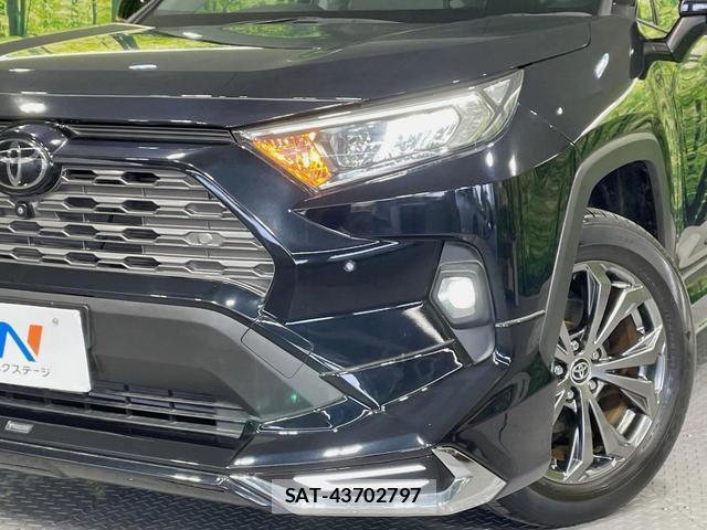Toyota RAV4 2023-04 8071094-11