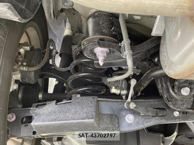 Toyota RAV4 2023-04 8071094-19