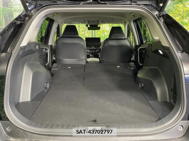 Toyota RAV4 2023-04 8071094-9