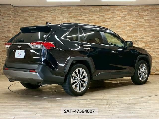Toyota RAV4 2020-05 8071119-15