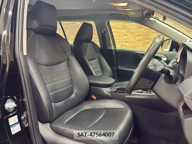 Toyota RAV4 2020-05 8071119-4