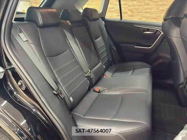 Toyota RAV4 2020-05 8071119-5