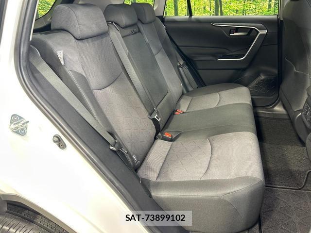 Toyota RAV4 2023-01 8071127-12