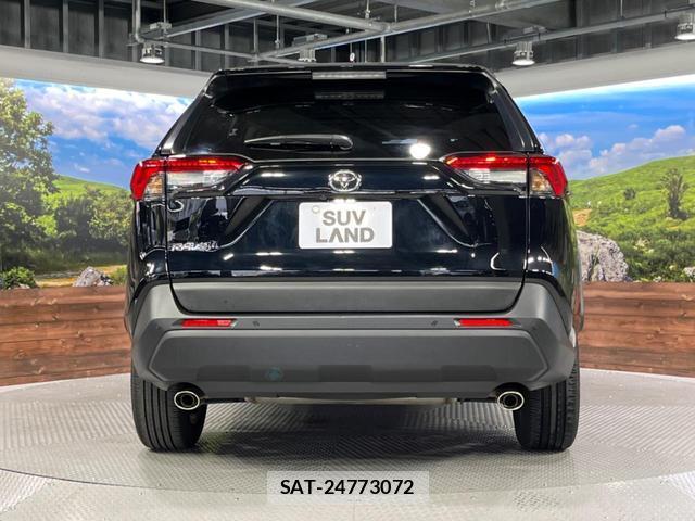 Toyota RAV4 2023-11 8071174-15