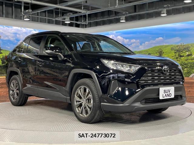 Toyota RAV4 2023-11 8071174-16